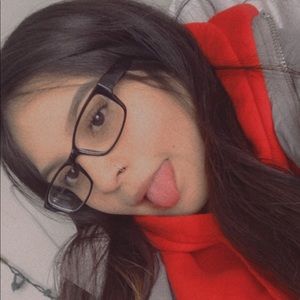 Meet your Posher, Araceli